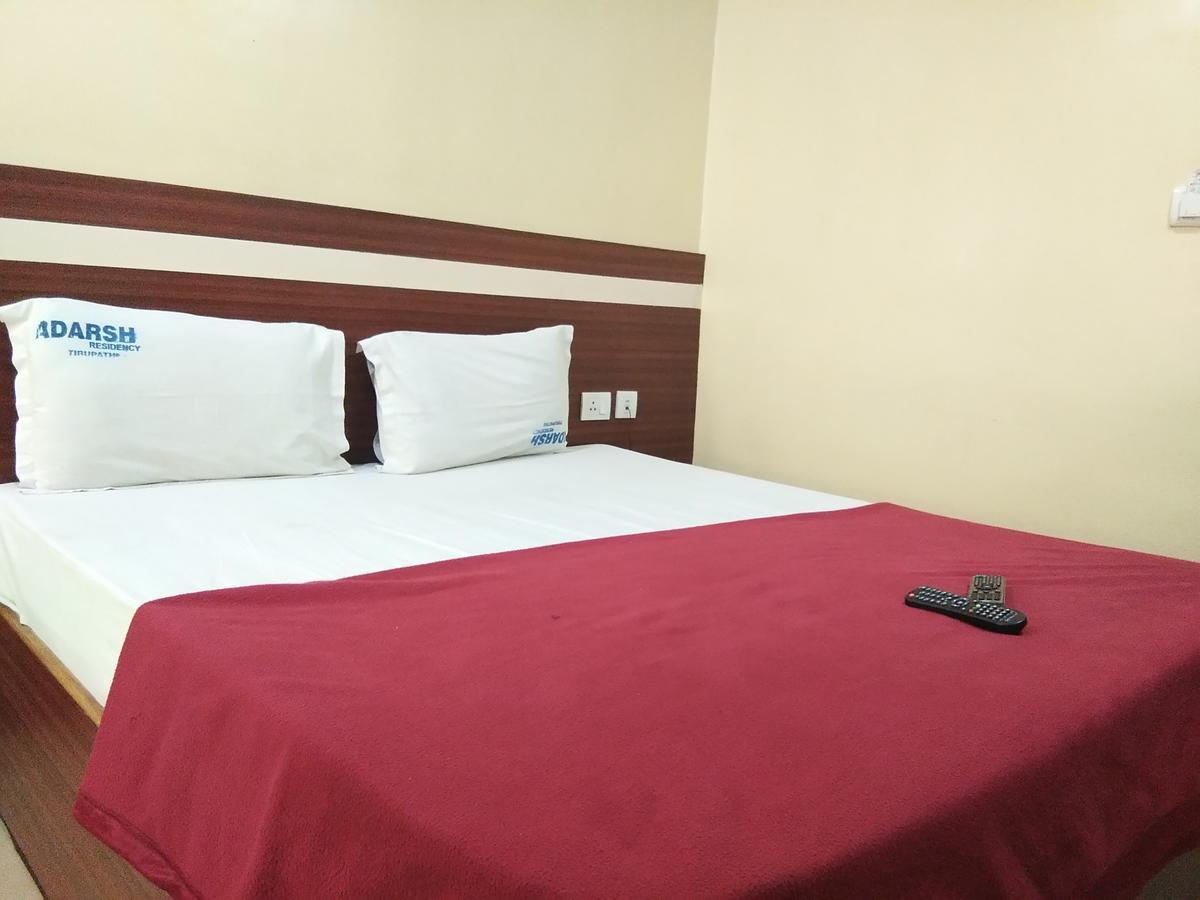 Hotel Adarsh Residency Tirupati Extérieur photo